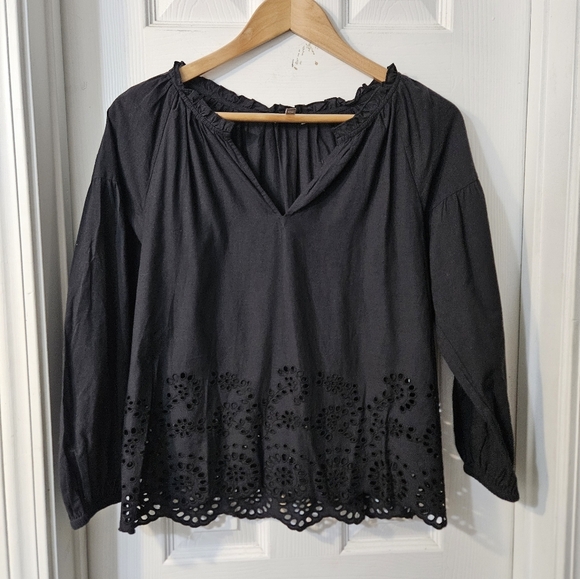 LILLA P Black Eyelet Women's Top - Picture 1 of 6